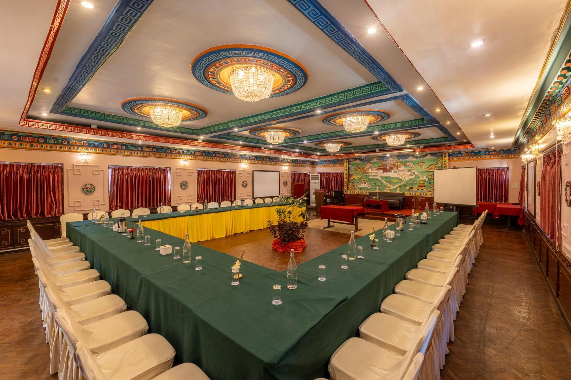 קטמנדו Hotel Marshyangdi מראה חיצוני תמונה